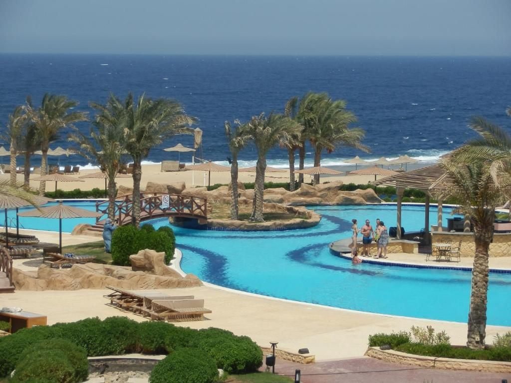 فندق كورال هيلز ريزورت مرسى علم من شركة الحرية للحلول التسويقية والعقارية