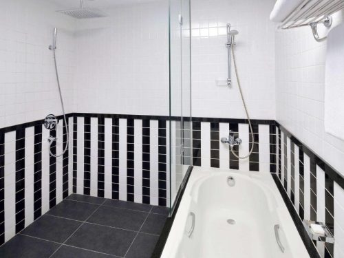 حمام-إحدى-الوحدات-في-الفندق